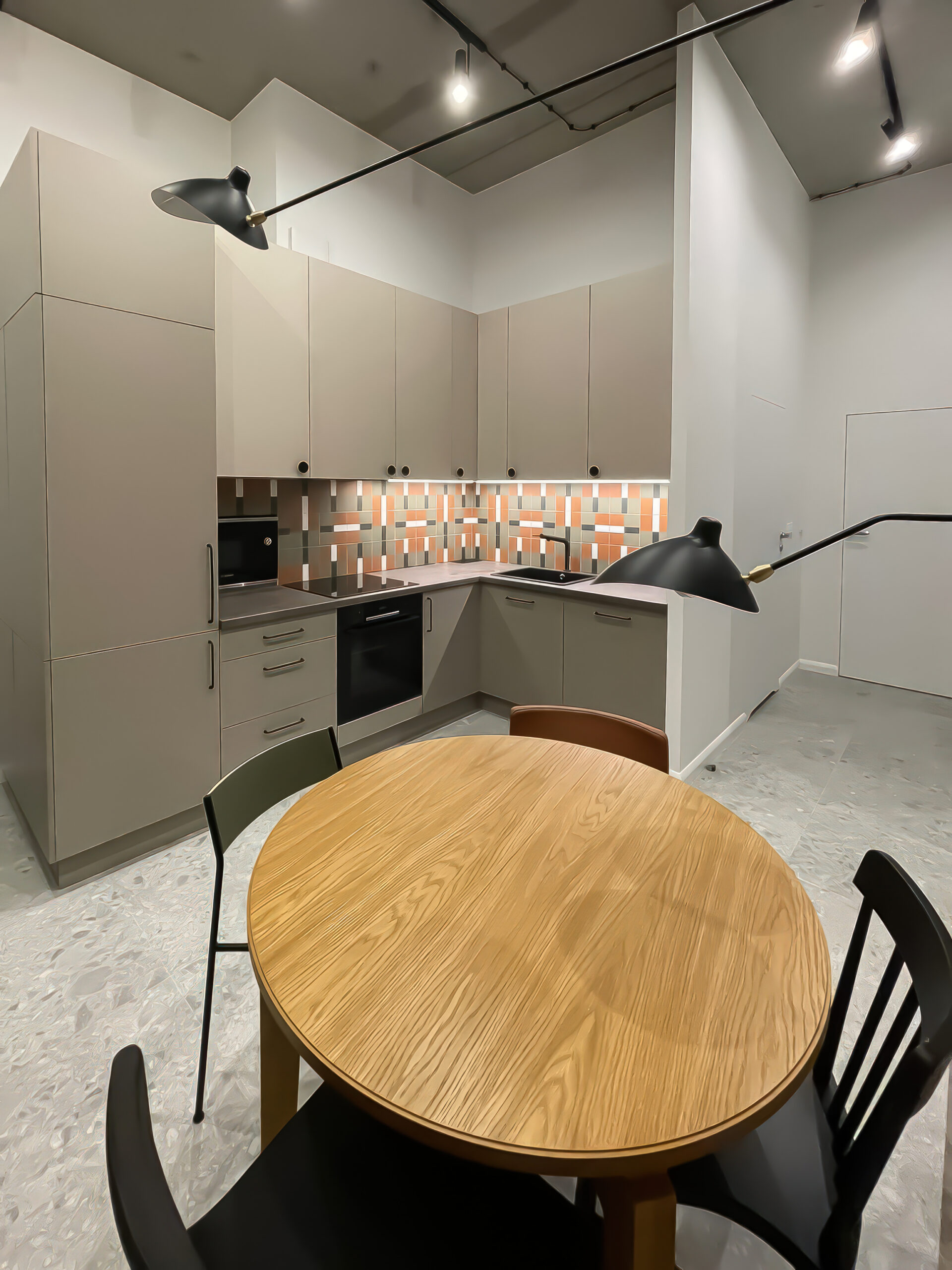 alley_trees_IMG-20230422-WA0006_XXL-hq-scale-1_50x